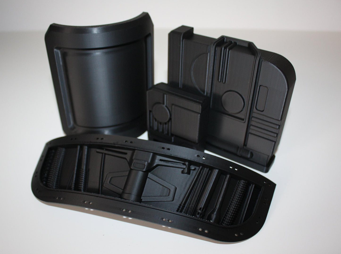 Fennec Shand Cosplay Armor Hard Parts (Ellbow Cover, Hip Box / Com Link, Chest Badge, Waist)