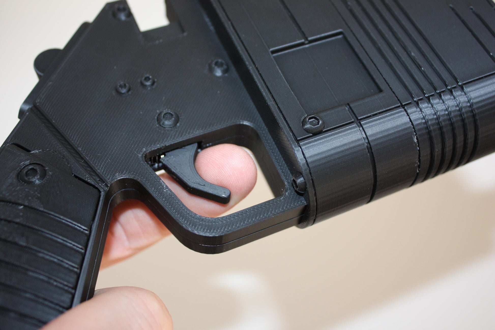 NN-14 Rey Blaster Pistol / Carbon Fiber Option